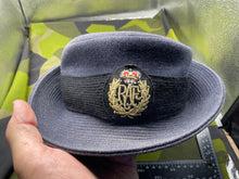 Load image into Gallery viewer, Original British Women's - Royal Air Force RAF Cap & Badge - Size 57cm - The Militaria Shop