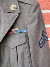 Load image into Gallery viewer, Original WW2 US Air Force Ike Jacket - 1944 Dated - Size 36 Long - The Militaria Shop