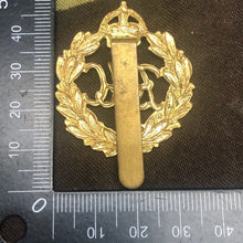 Load image into Gallery viewer, Original WW2 British Army Cap Badge - Royal Armoured Corps - The Militaria Shop