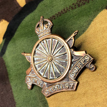 Charger l'image dans la galerie, Original WW1 British Army Cap Badge - Army Cyclist Corps - The Militaria Shop