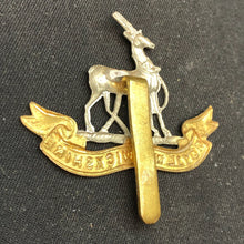 Load image into Gallery viewer, Original WW2 British Army Cap Badge - Royal Warwickshire Regiment - The Militaria Shop