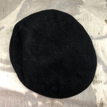 Lade das Bild in den Galerie-Viewer, Genuine British Army Forces Beret - RTR Royal Tank Regiment - Size 56 - The Militaria Shop