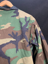 Charger l'image dans la galerie, US Army Jacket Mens Woodland Camo Combat Military Protective - X-Small - The Militaria Shop