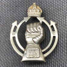 Charger l'image dans la galerie, Original WW2 British Army Cap Badge - Royal Armoured Corps - The Militaria Shop