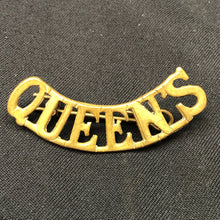 Load image into Gallery viewer, Original WW1 British Army Brass Shoulder Title - Queen's - The Militaria Shop