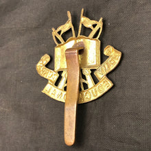 Charger l'image dans la galerie, Original British Army Cap/Beret Badge - Army Education Corps AEC - The Militaria Shop