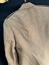 Charger l'image dans la galerie, Grade 1 British Army FAD No2 Dress Uniform Jacket - Size 164/92/76 - The Militaria Shop