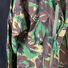 Lade das Bild in den Galerie-Viewer, Genuine British Army Combat DPM Field Jacket Smock Combat - 180/96 - The Militaria Shop