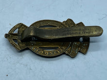 Lade das Bild in den Galerie-Viewer, Original British Army Royal Army Ordnance Corps RAOC Cap Badge - The Militaria Shop