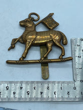 Load image into Gallery viewer, Original British Army WW1 / WW2 Queen's (Royal West Surrey) Regiment Cap Badge - The Militaria Shop
