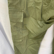 Charger l'image dans la galerie, Genuine British Army Surplus Lightweight Men's Trousers - Size 80/80/96 - The Militaria Shop