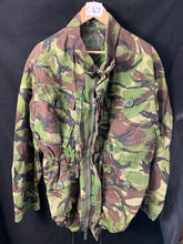 Lade das Bild in den Galerie-Viewer, Genuine British Army Combat DPM Field Jacket Ripstop - 170/104 - The Militaria Shop