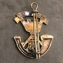 Load image into Gallery viewer, Original WW1/WW2 British Army Somerset Light Infantry Collar Badge - The Militaria Shop