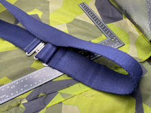 Charger l'image dans la galerie, Original British Royal Navy Blue Canvas Stable Belt - Approx 40" Waist - The Militaria Shop