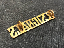 Charger l'image dans la galerie, Original WW2 British Army Brass Shoulder Title - Royal Signals - The Militaria Shop