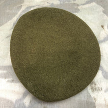 Lade das Bild in den Galerie-Viewer, Genuine British Army Forces Beret - Guards Division - Size 54 - The Militaria Shop