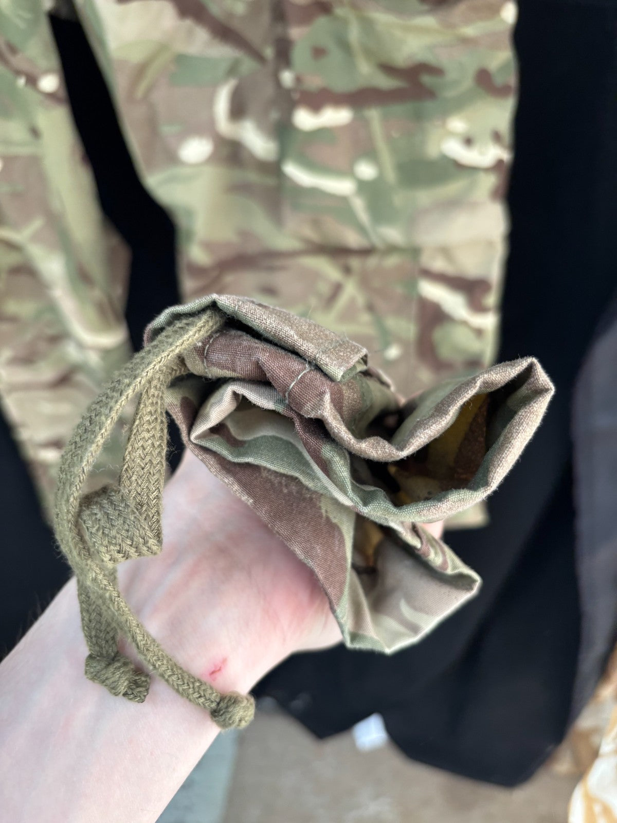 Genuine British Army MTP Combat Windproof Trousers - Size 82/88/104 - The Militaria Shop