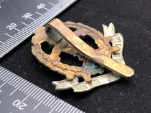 Load image into Gallery viewer, Original WW2 British Army Middlesex Regiment Cap Badge - The Militaria Shop