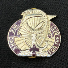 Charger l'image dans la galerie, Vintage Enamel Pin - US Army 97th General Hospital Crest DI/DUI CB Badge - The Militaria Shop