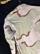 Charger l'image dans la galerie, Gulf War US Army DCU Camouflaged Combat Field Coat/Jacket - Small/Short - The Militaria Shop