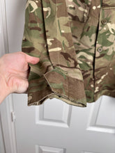 Lade das Bild in den Galerie-Viewer, Surplus British Army MTP Barrack Shirt-Size 180/95 - The Militaria Shop