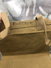 Charger l'image dans la galerie, Original WW2 Dated British Army 37 Pattern Large Pack - Great Condition - The Militaria Shop