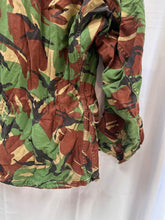Load image into Gallery viewer, Genuine British Army 68 Pattern DPM Combat Jacket Smock - Size 4 - 36" Chest - The Militaria Shop