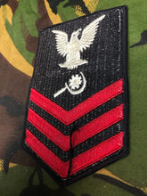 Lade das Bild in den Galerie-Viewer, Genuine US Navy Machinery Repairman Patch / Badge - The Militaria Shop