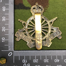 Charger l'image dans la galerie, Original WW1 British Army Cap Badge - Army Cyclist Corps - The Militaria Shop