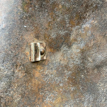 Charger l'image dans la galerie, Original British/Canadian Army WW2 Mk3 Turtle High Rivet Combat Steel Helmet - The Militaria Shop