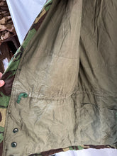 Load image into Gallery viewer, Genuine British Army Surplus DPM Camouflaged 1968 Pattern Smock - Size 42" Chest - The Militaria Shop