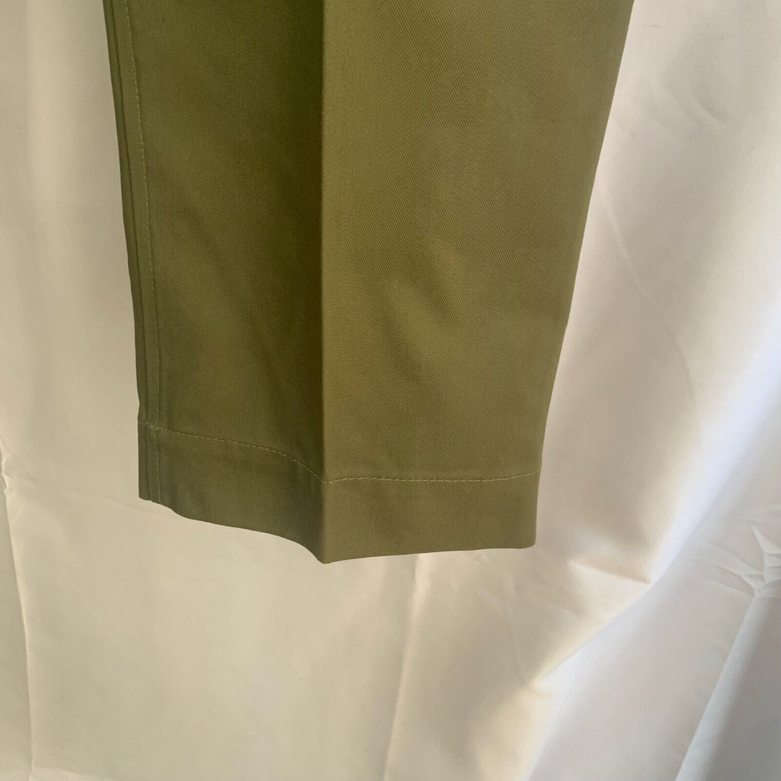 British Army Men's OD Green Lightweight Combat Trousers - Size 79/76/104 - The Militaria Shop