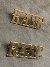 Load image into Gallery viewer, Original WW1/WW2 British Army RASC Royal Army Service Corps Shoulder Title Set - The Militaria Shop