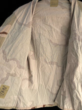 Charger l'image dans la galerie, Gulf War US Army DCU Camouflaged Combat Field Coat/Jacket - Medium/ Long - The Militaria Shop
