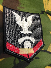 Lade das Bild in den Galerie-Viewer, Genuine US Navy Interior Communicaitons Specialist Patch / Badge - The Militaria Shop