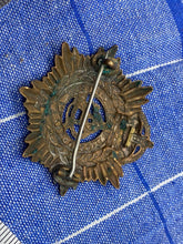 Load image into Gallery viewer, Original WW1 British Army - Army Service Corps Brooched Cap Badge - The Militaria Shop