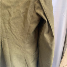 Load image into Gallery viewer, Genuine British Army No.2 Dress Uniform Tunic Jacket - Size 180/100/92 - The Militaria Shop