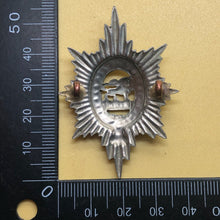 Load image into Gallery viewer, Original WW2 British Army Worcestershire Regiment Cap Badge - The Militaria Shop