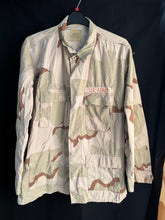 Charger l'image dans la galerie, Gulf War US Army DCU Camouflaged Combat Field Coat/Jacket - Large/Long - The Militaria Shop