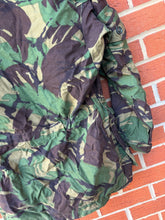 Charger l'image dans la galerie, Surplus British Army DPM Smock Combat Size 170/96 - The Militaria Shop