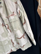 Load image into Gallery viewer, Gulf War US Army DCU Camouflaged Combat Field Coat/Jacket - Medium/Regular - The Militaria Shop