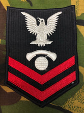 Lade das Bild in den Galerie-Viewer, Genuine US Navy Communication Electrician Patch / Badge - The Militaria Shop