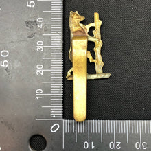 Load image into Gallery viewer, Genuine British Army WW2 Warwickshire Yeomanry Cap Badge - The Militaria Shop