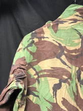Load image into Gallery viewer, Genuine British Army Jungle Pattern DPM Combat Jacket Smock - Size 160/104 - The Militaria Shop