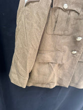 Charger l'image dans la galerie, British Army Surplus No.2 Service Dress Jacket - Size 176/112/104 - The Militaria Shop