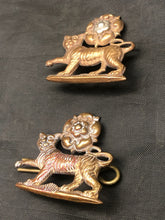 Load image into Gallery viewer, Original WW2 British Army Collar Badge Pair - York and Lancaster Regiment - The Militaria Shop