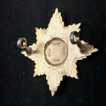 Charger l'image dans la galerie, Genuine British Army Staybrite Cap Badge - Irish Guards - The Militaria Shop