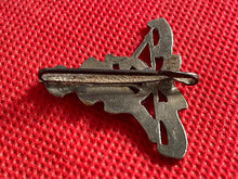 Load image into Gallery viewer, Original British Army WW1 / WW2 Royal Artillery Sweetheart Brooch - The Militaria Shop