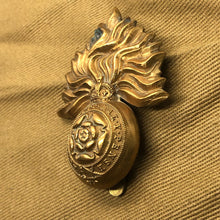 Load image into Gallery viewer, Original WW2 British Army Royal Fusiliers Cap Badge - The Militaria Shop
