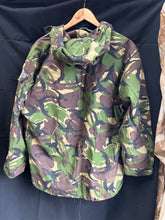 Load image into Gallery viewer, British Army DPM Camouflaged jacket Smock Windproof -Size 160/104 - The Militaria Shop